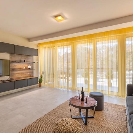 Marinelake Apartman Balatonfoeldvar By Bltn Exterior foto