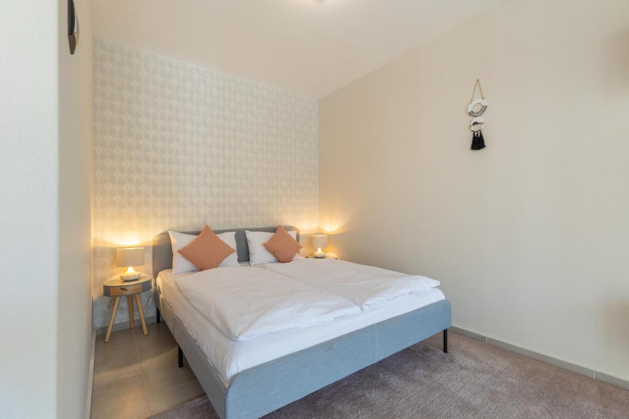 Marinelake Apartman Balatonfoeldvar By Bltn Exterior foto